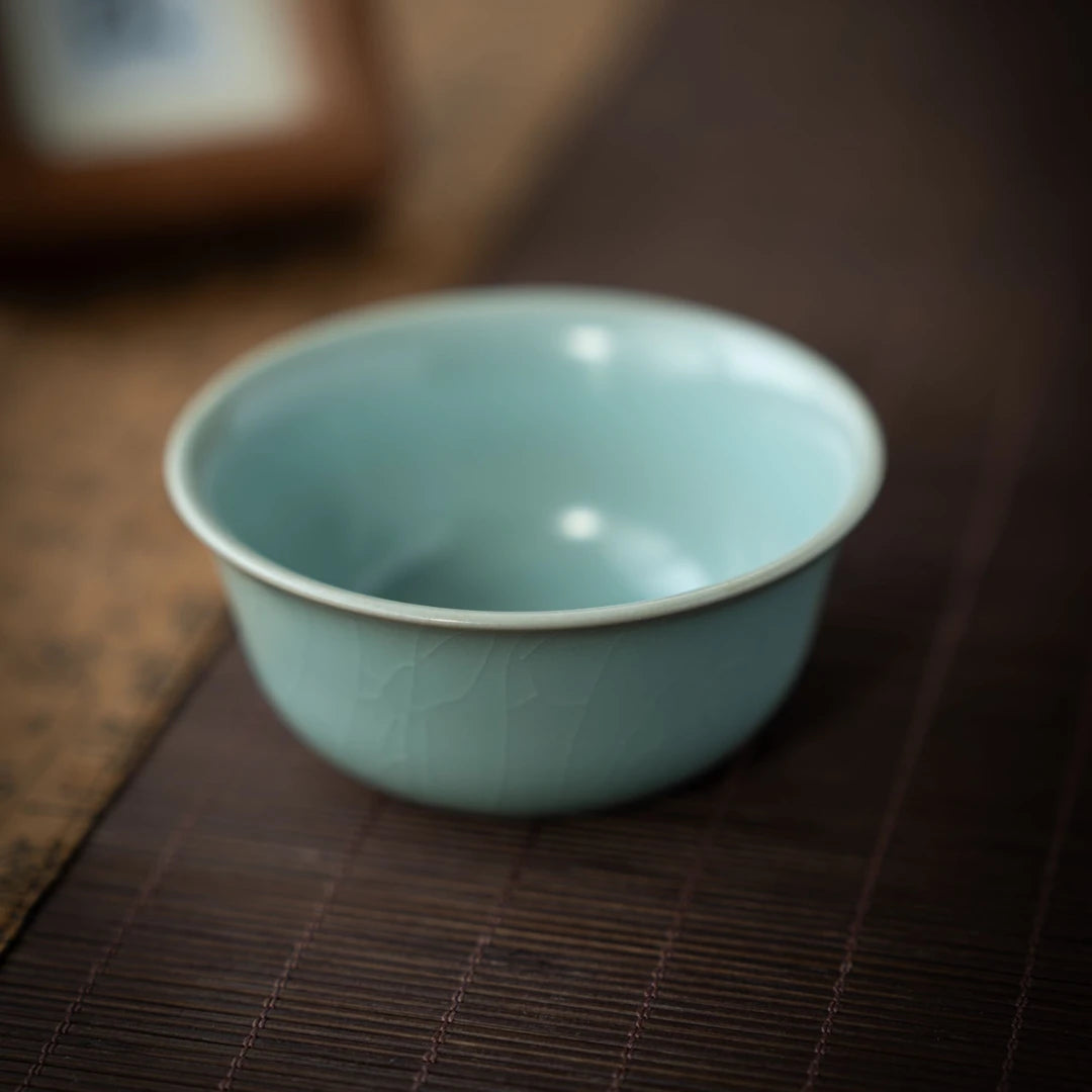 80ml Ru Ware teacup featuring sesame nail texture and crackle pattern