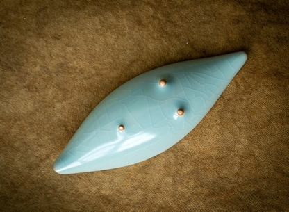 Handcrafted Ru ware tea scoop with willow leaf crackled pattern for Gongfu tea
