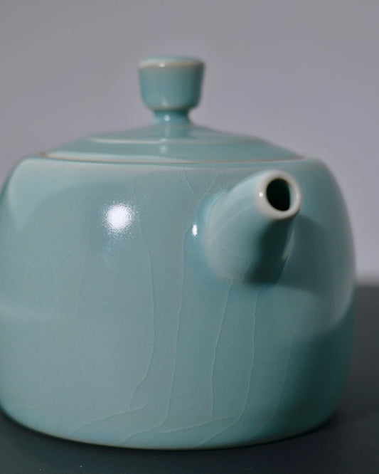 Handcrafted scholar teaware embodying Confucian ideals of knowledge and virtue