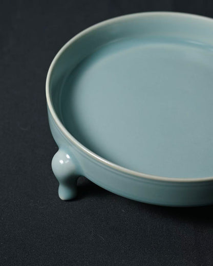 Ruzhou clay Ru ware stand with flawless sky-blue glaze, five sesame pin marks, and museum-approved dimensions for collectors.