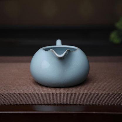 Ru ware porcelain tea pitcher (Gongdao Cup) as tea table necessities