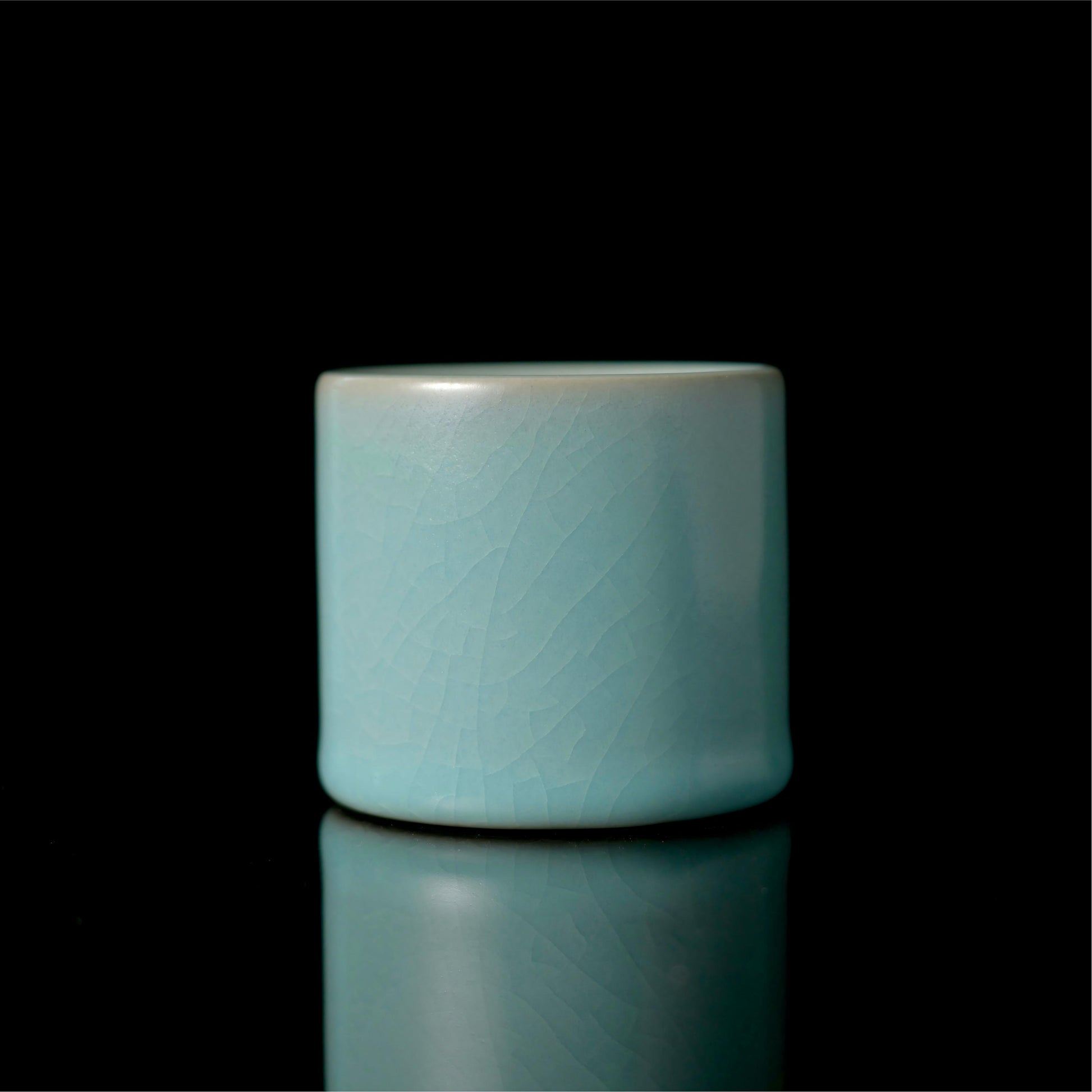 Qingliang Temple celadon glaze preserving the historic Northern Song Ru kiln color tradition