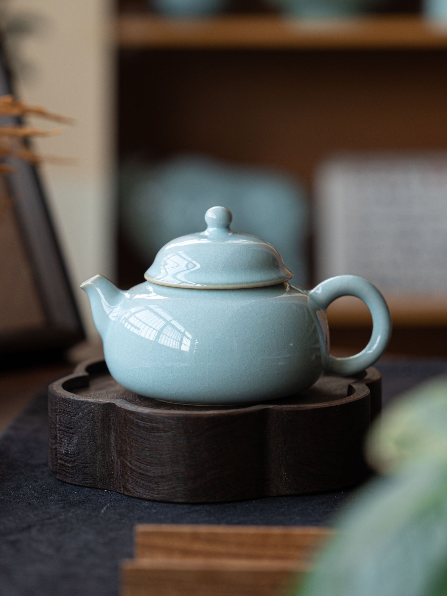 Ru Ware Sky-Blue Glaze Crackle Pattern Teapot 200ml