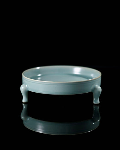 Northern Song Dynasty Ru ware replica stand matching Palace Museum specifications, featuring full glaze and perfect celadon coloration.