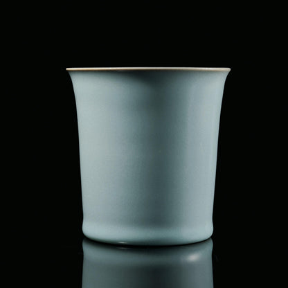Song Dynasty style Ru ware tea cup with crab claw crackle pattern