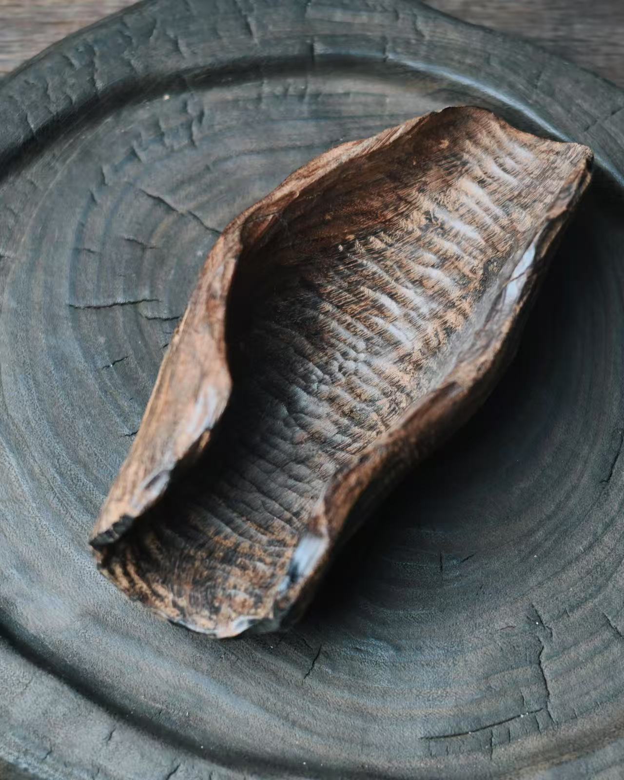 Saanwu Studio Wabi-Sabi handcrafted wooden tea accessories for tea ceremony and tea table decoration