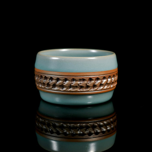 Ru ware sky-blue glaze drum-shaped master teacup with jumping-knife hand-carving technique and crackle-free surface