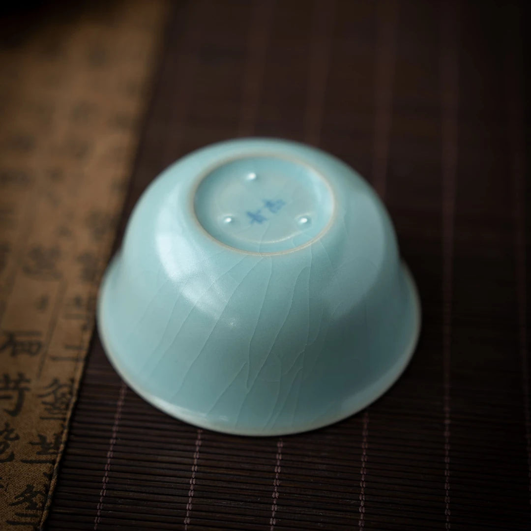Top view of 80ml Ru Ware ice-crackle teacup with smooth rounded rim