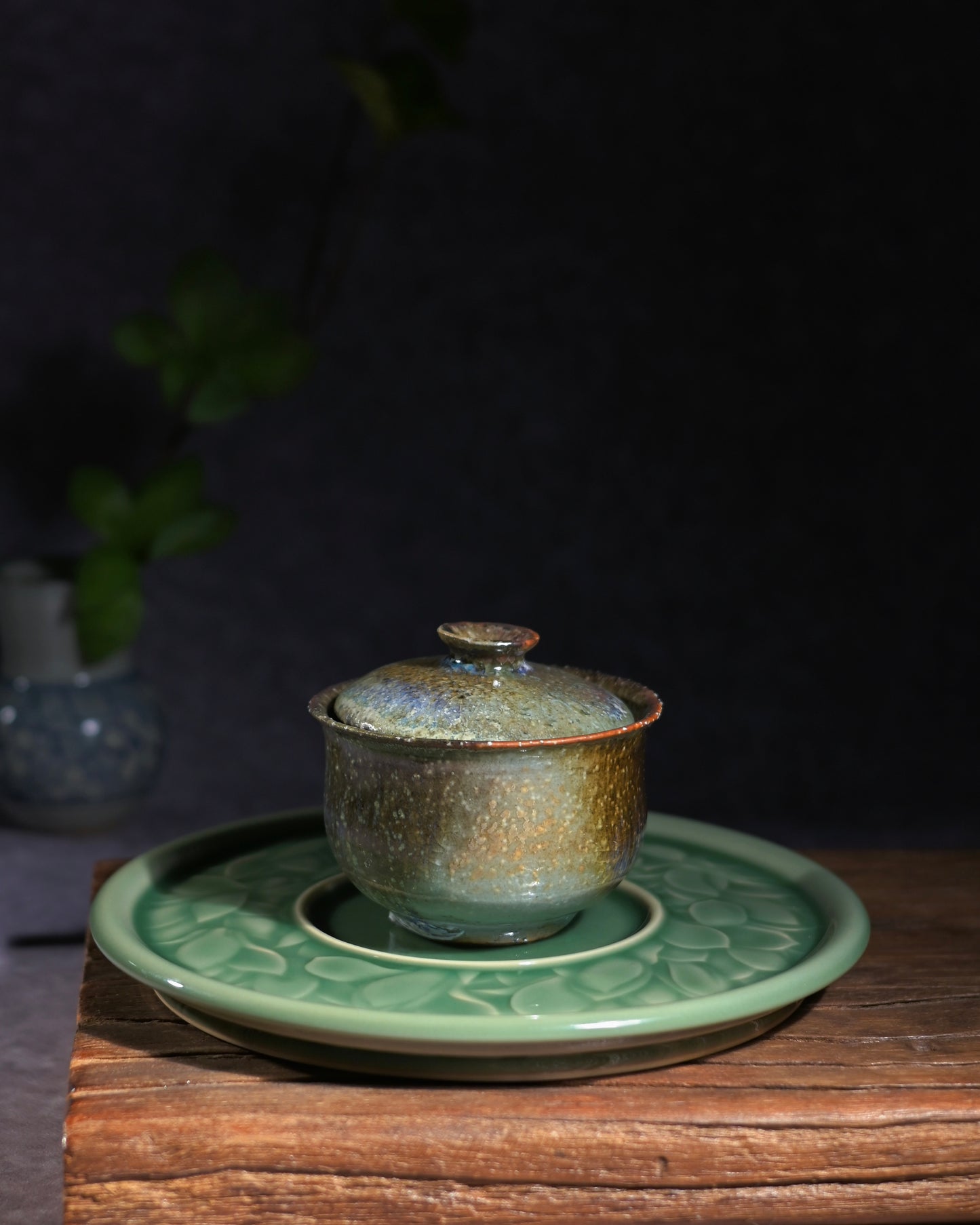 Chinese handmade magnolia carved Longquan celadon teapot tray, retro oriental tea ceremony decorative dish