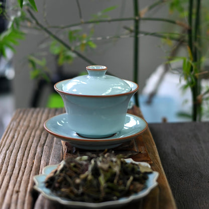 Sky-cyan Ru porcelain gaiwan showing the charm of ancient Chinese ceramic craft, agate glaze and subtle natural crackle