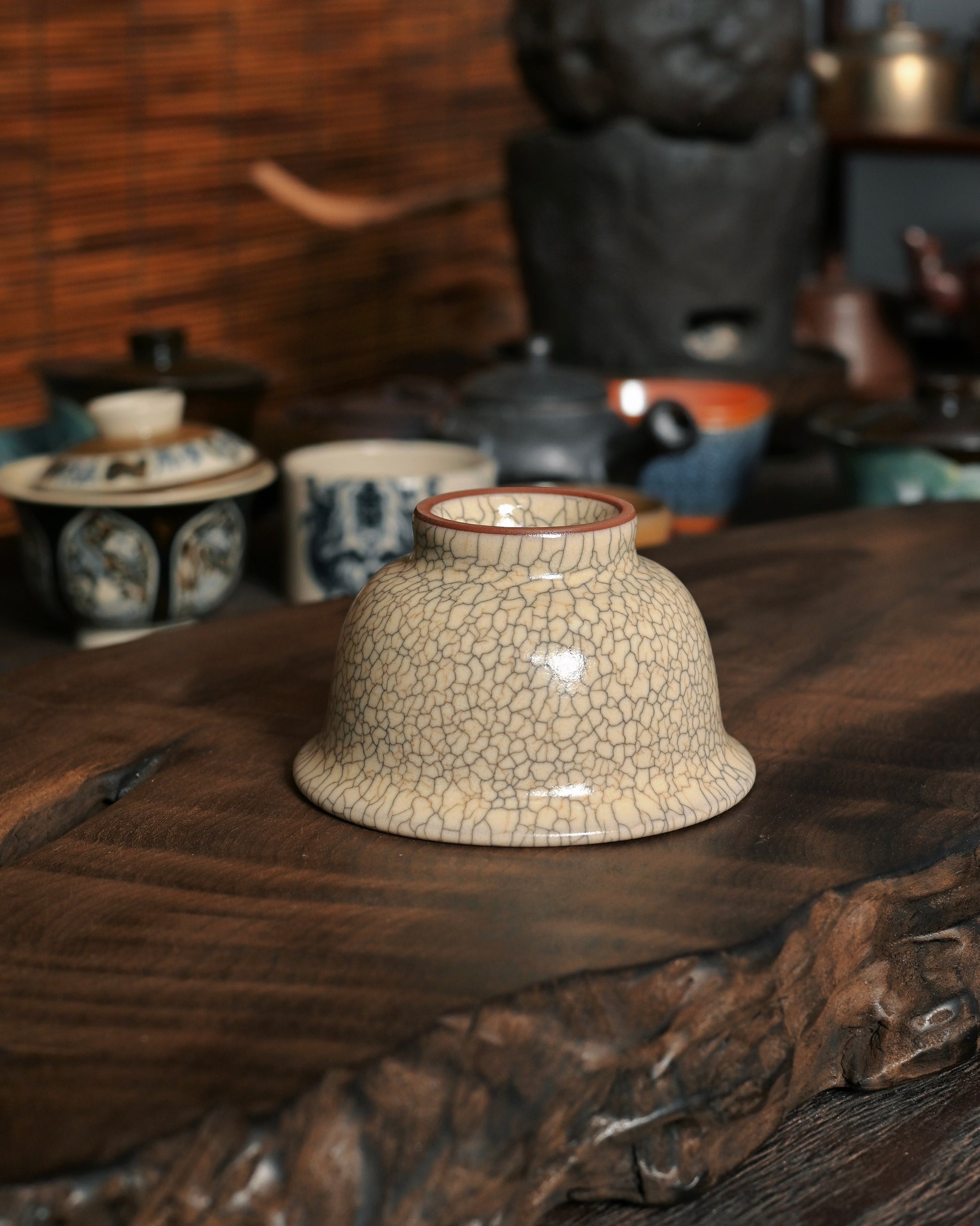 Southern Song dynasty ceramics heritage preserved in contemporary Longquan celadon craftsmanship