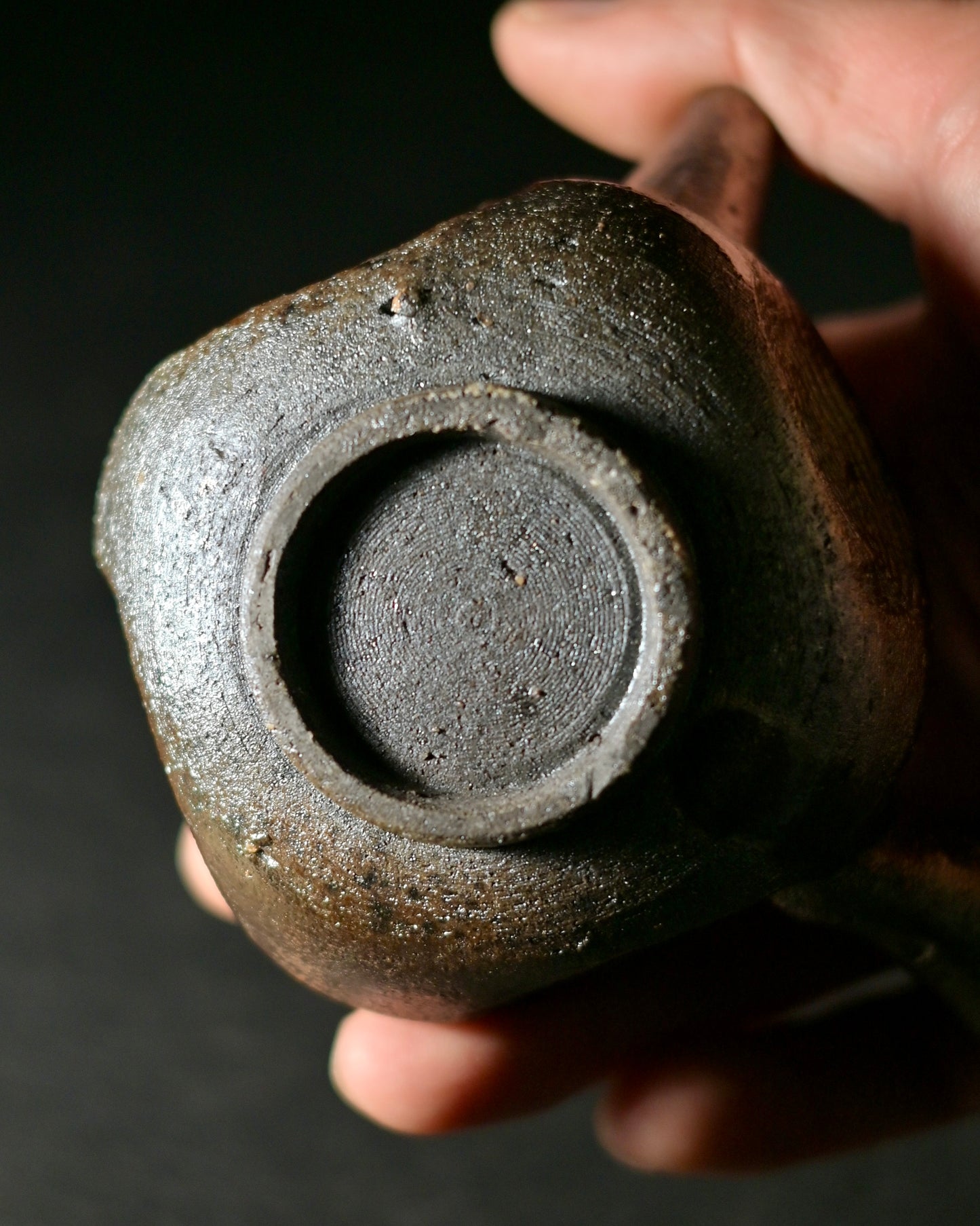 Natural textural markings left by flame paths during the naked wood firing process