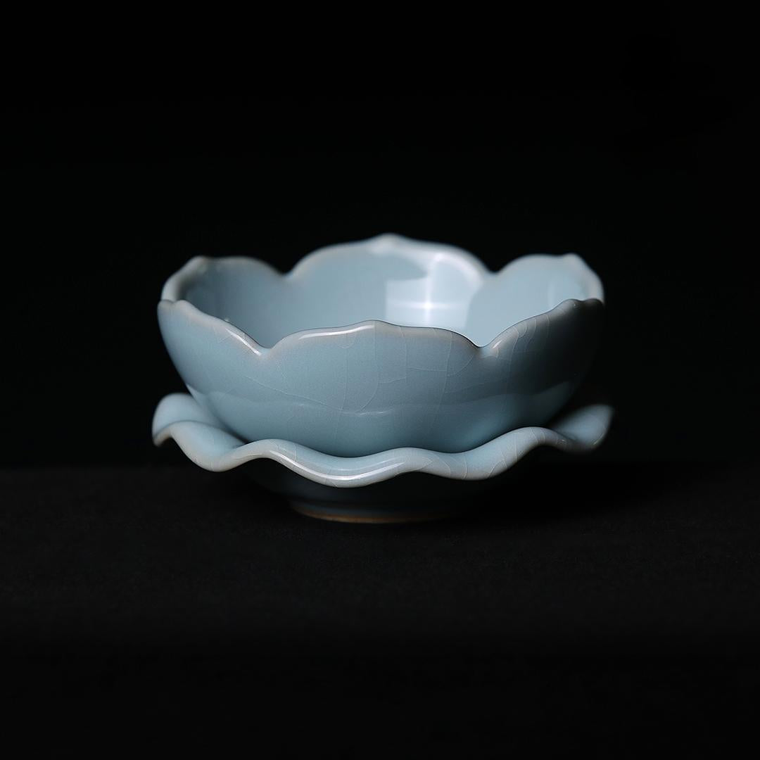 Ru Porcelain (Ruyao) Lotus Shape Tea strainer /Tea Filter Sky-Blue