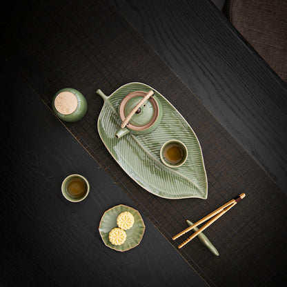Longquan-Seladon-Teegeschirr – Pflaumengrün