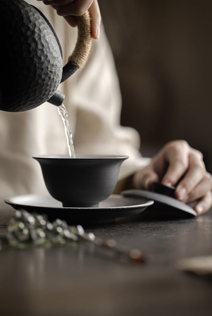 Wabi-Sabi Handmade Gaiwan – Coarse Clay, Japanese Minimalist Aesthetic