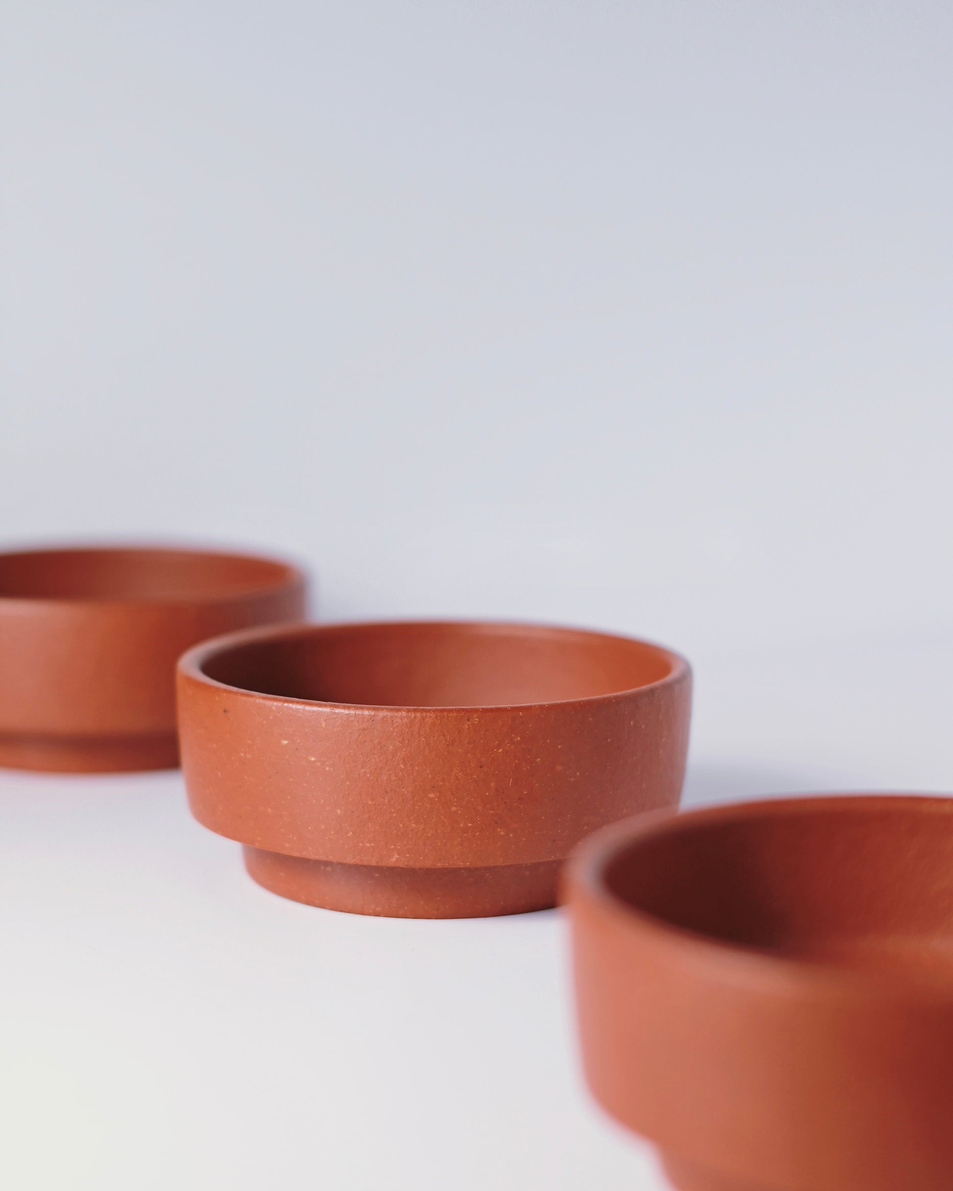 Wide circular mouth optimizing Pu'er tea brewing through enhanced oxidation and aroma release