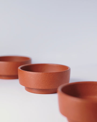 Wide circular mouth optimizing Pu'er tea brewing through enhanced oxidation and aroma release