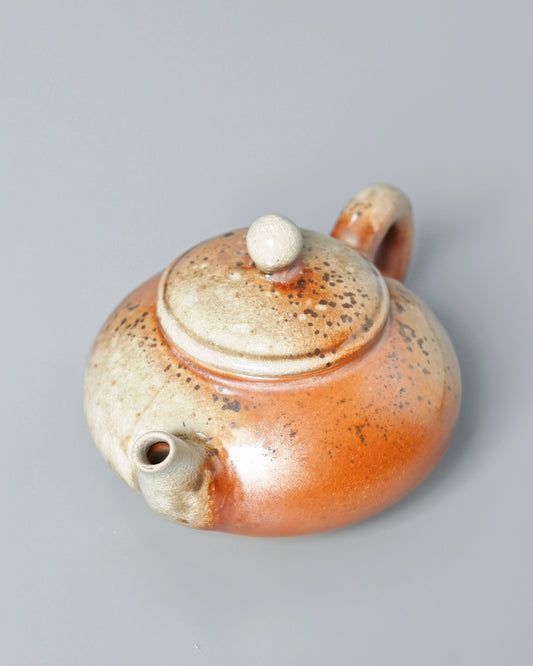 Unglazed interior porosity preserving clay's natural structure for enhanced tea aroma retention