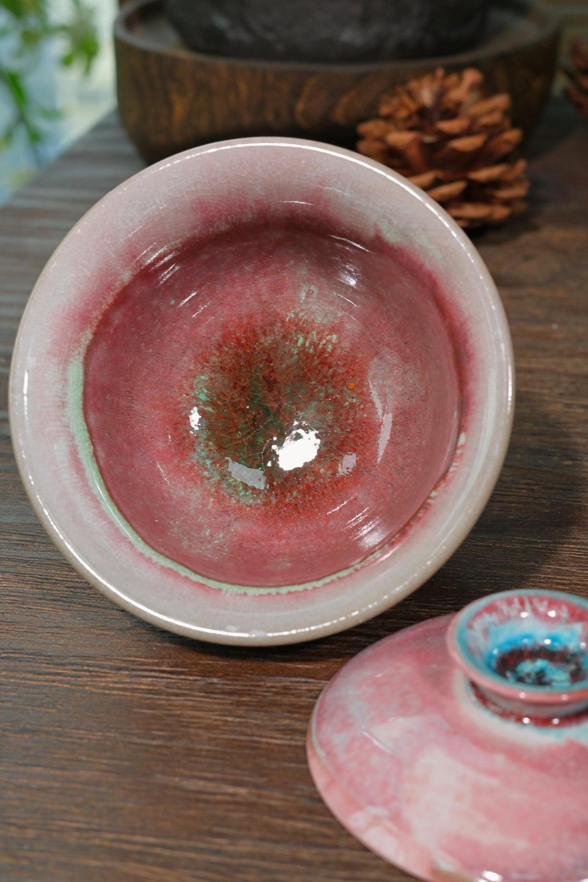 Unique wood-fired stoneware lidded tea bowl with 150ml capacity for large leaf expansion