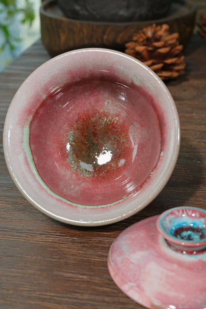 Unique wood-fired stoneware lidded tea bowl with 150ml capacity for large leaf expansion