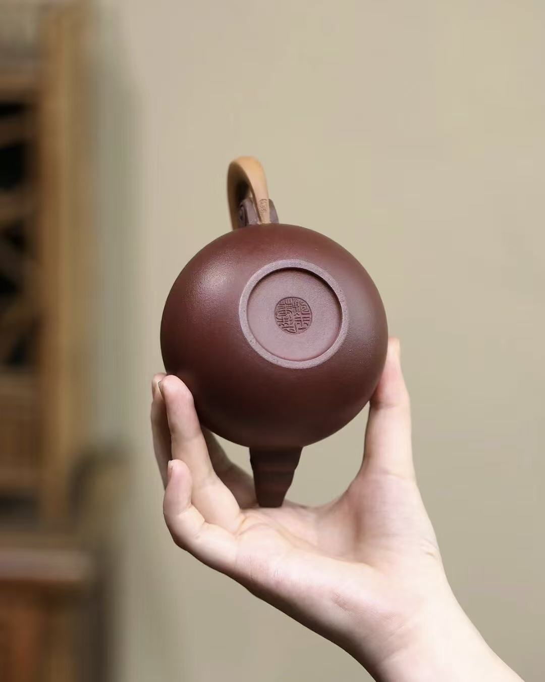 Exquisite handmade Zisha teapot for tea lovers and collectors
