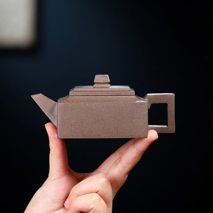Traditional gongfu teapot made from Qinghui clay, a unique material between Duan and purple clay layers
