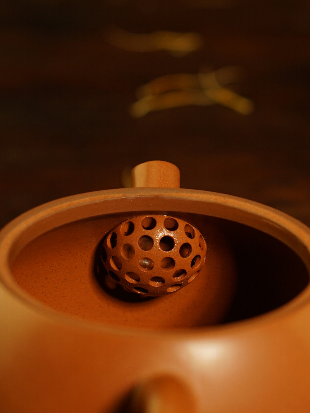 Yunnan Jianshui Purple Clay Handmade Original Ore Zisha ‘‘Qin Quan’’ Teapot